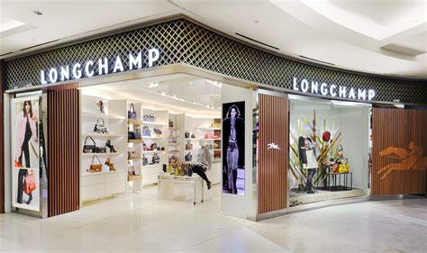 longchamp store locations.